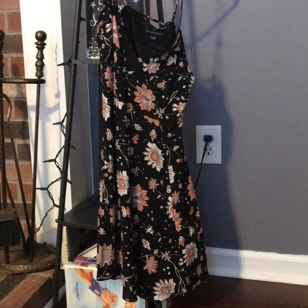 Pretty pink and black dress too small for me